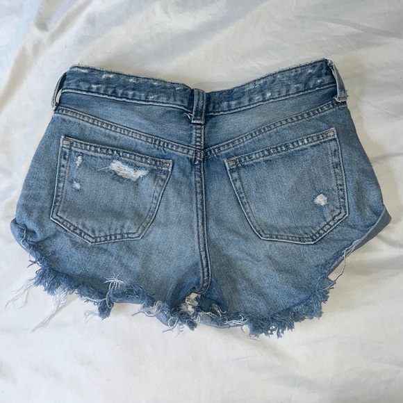 Great user condition! These were my FAVORITE shorts but my booty grew 🍑 - Picture 3 of 5